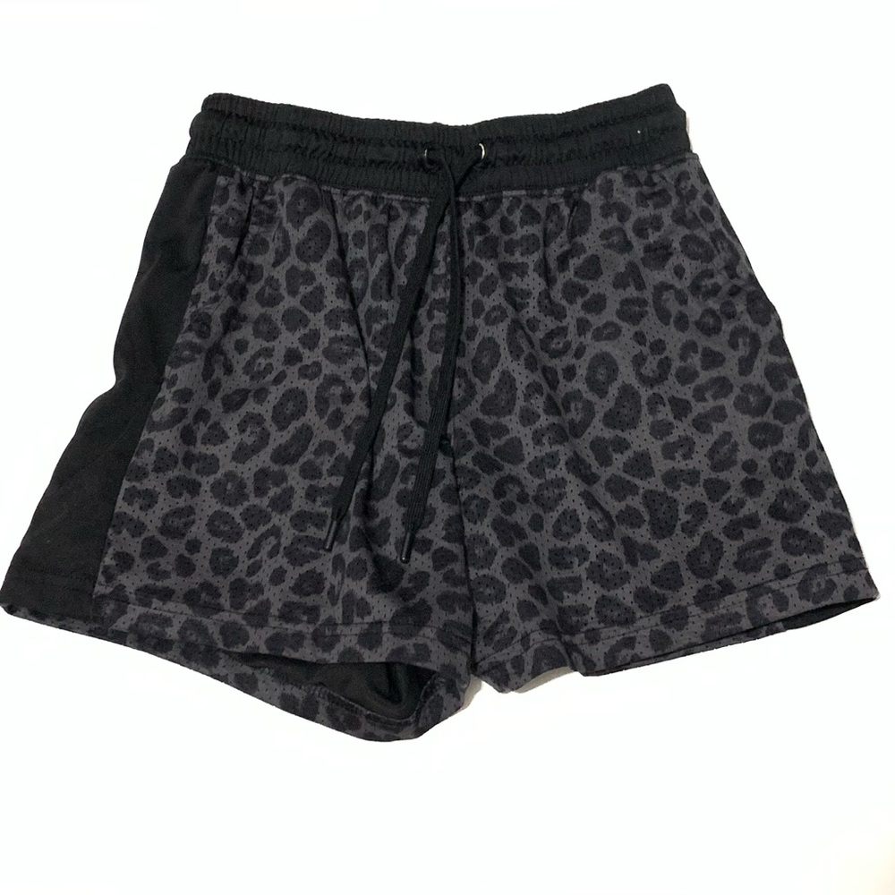 Athletic Works Black Leopard Women's Shorts